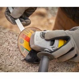 Stanley Fatmax FMEG225VS-QS Meuleuse d'angle 1100W, 125mm, 6 vitesses 3000-11000 tr/min