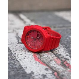 Casio G-SHOCK Montre Multifonction Rouge Résistante aux Chocs avec Boîtier Renforcé Carbone et Bracelet Résine