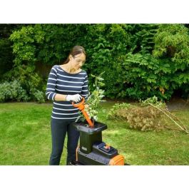 Broyeur de Végétaux filaire - BLACK+DECKER - BEGAS5800-QS - 2800W - Capacité de Broyage 45 mm - Bac Collecteur 45 L