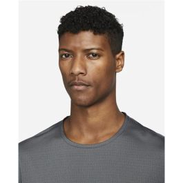 T-shirt à manches courtes homme Nike Dri-FIT Rise 365 Gris foncé