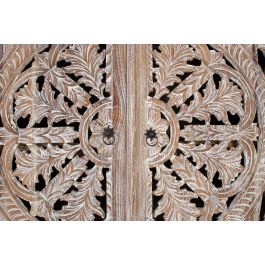 GINER Y COLOMER, Buffet Bois de Teca Ancien avec Sculpture Artisanale, Finition Blanc Lavé, 4 Tablettes Intérieures, 188x100x50 cm, Assemblé - Sans Montage