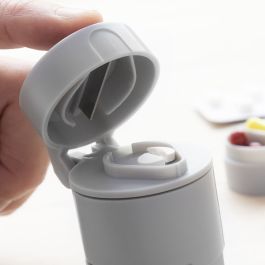 Boite à Pilule pour Couper et Broyer les Médicaments 5 en 1 Fivlok InnovaGoods