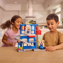 Spin Master Pat' Patrouille - Coffret QG Mission Détective Brigade Canine avec Quartier Général Interactif, Véhicule et Figurines (Chase) - Jouet Enfant 3 Ans et Plus