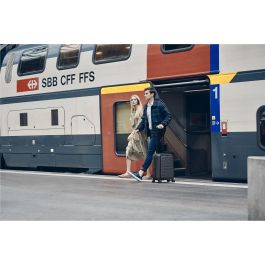 WENGER Syntry Carry-On Case with Laptop Compartment