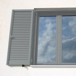 Ripolin Peinture Bois Intérieur & Extérieur Satin - 2,5L - Gris Bouleau RAL 7040 - Haute Protection 10 ans - EU Ecolabel A+