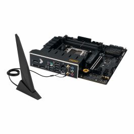 ASUS Carte Mère TUF GAMING B650M-E WiFi, Chipset AMD B650, Socket AM5, DDR5, Micro ATX, Wi-Fi 6, Bluetooth 5.2, 2.5Gb Ethernet
