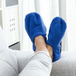 Pack Chaussons Chauffants Micro-ondes et Couverture à Manche Individuelle avec Poche Centrale InnovaGoods
