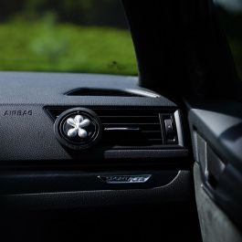 Désodorisant Pour Voiture Dr Marcus Lucky Pin black Plastique