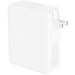 Belkin 140 Watt 4-Port GaN Ladegerät mit UK, EU, US Stecker