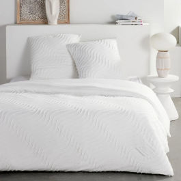 Today Essential Parure de lit 2 personnes, effet tufté blanc, housse de couette 220x240 cm et 2 taies, 100% polyester facile d'entretien Precio: 32.9900004. SKU: B14REXYHAQ