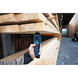 Bosch GMP 1-13 Humidimètre professionnel - Écran LCD couleur, IP65, Mesure 37 types de bois et 10 matériaux de construction
