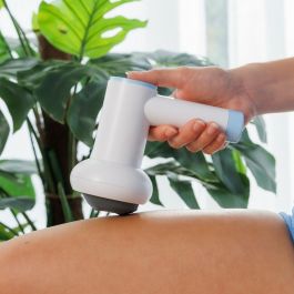 Pistolet de Massage Anticellulite Rechargeable 6 en 1 CellyGun InnovaGoods