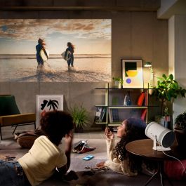 (1920x1080) Samsung The Freestyle SP-LFF3CLAX - 2. Gen DLP /LED -550 Lm - Full HD