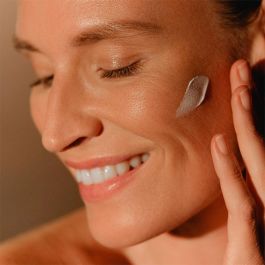 Sisley Sunleya Soin Solaire Anti-Age Spf50+ 50 mL