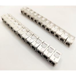 LINEAL PR24AS24 Lot de 24 connecteurs RJ45 Cat.6a Keystone Blindé