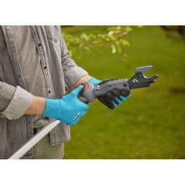 GARDENA 14776-20 - Sécateur de jardin sur perche téléscopique et sans fil HighCut 360 P4A - Coupe branches 28 mm - Batterie 18V 2Ah Li-Ion - Noir et argent - Lame acier anti-adhésif