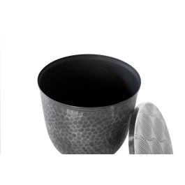 GINER Y COLOMER - Table basse ronde avec plateau en aluminium martelé, finition gris foncé et aluminium, design rustique et moderne