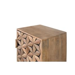 GINER Y COLOMER - Table de chevet ou table auxiliaire en bois de manguier massif avec porte à motif géométrique sculpté à la main - Style rustique, moderne ou nordique