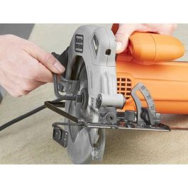 Black & Decker CS1250LK Scie Circulaire 1250W 66mm avec Laser, Guide Parallèle et Coffret