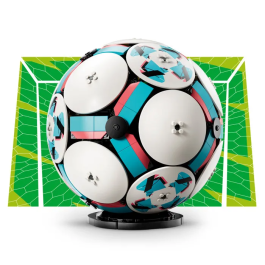 Lego 43019 - Kit de Construction Ballon de Football avec Personnage et Stade, Jouet de Collection pour Enfants de 10 Ans et Plus
