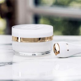 Sisley Sisleya L'Integral Crème Contour Yeux et Lèvres Anti-Âge 15 mL