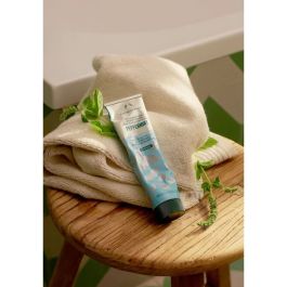 The Body Shop Gommage Revigorant pour les Pieds à la Menthe Poivrée 100 ml