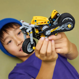 LEGO Technic 42225 - Moto de Construction Jaune - Jouet STEM avec Moteur 3 Pistons et Direction - Idée Cadeau pour Enfant