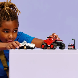 LEGO Sonic The Hedgehog 77118 La Voiture de Silver contre le Monster Truck de Knuckles - Kit de Construction avec 2 Minifigurines