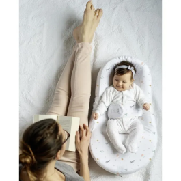 Red Castle Cocoonababy - Matelas ergonomique cocon pour bébé, favorise le sommeil et le confort, position semi-fœtale, mousse haute résilience, lavable machine, 0-3 mois