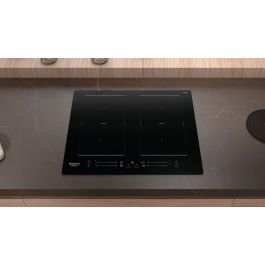 Table de cuisson à induction Hotpoint HS5160CNE - 4 foyers dont 2 zones flexibles - Puissance totale 7200 W - 18 niveaux - Design noir - L60 cm