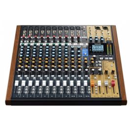 Table de DJ Tascam MODEL 16