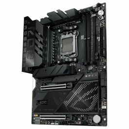 ASUS Carte Mère ROG CROSSHAIR X870E APEX ATX AMD AM5 DDR5 Wi-Fi 7