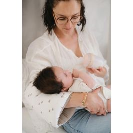 Tineo Brassard d'Allaitement - Soutien de Bras pour Bébé en Jersey de Coton Doux - Modèle Écru à Motif Hérissons