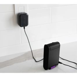 Shark IW3611DE Detect Pro Recharchable Vacuum Cleaner white