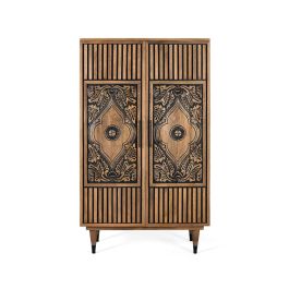 GINER Y COLOMER - Buffet haut en bois de manguier couleur noisette, portes sculptées mandala noir, étagère intérieure, pates tournées métal, dimensions 128x45 cm Precio: 1247.988. SKU: B1JBEML3H8