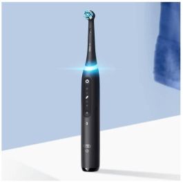 Oral-B Brosse à dents électrique iO5 Noir - 415107 - Technologie IA et 6 modes de brossage avec chargeur et étui