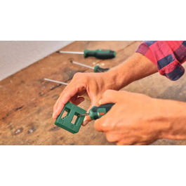 Bosch Set de 39 tournevis et embouts de précision avec cliquet, magnétiseur et rack de rangement - Tournevis mixtes, de précision et courts