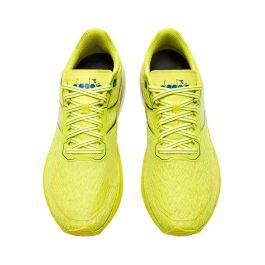 Chaussures de Running pour Adultes Diadora Mythos Blushield Volo 5 Jaune 9-10 Ans