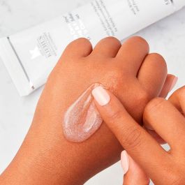 Kiehl'S Clearly Corrective Nettoyant Quotidien Éclaircissant et Exfoliant 150 ml