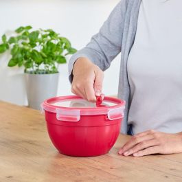 Emsa N1060600 Clip Mikrowellendose. rot