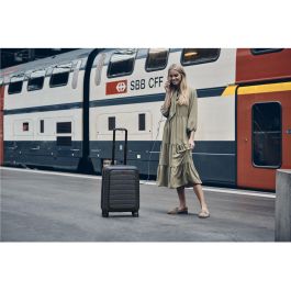 WENGER Syntry Carry-On Case with Laptop Compartment