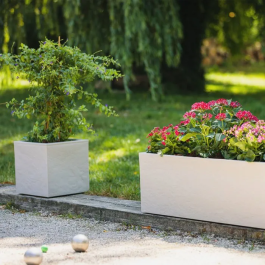 EDA Pot de fleurs Volcania Up - Bac Carré 30 cm, 21 L, Décor Pierre, Intérieur/Extérieur, Empilable, Beige Calcaire (29.5x29.5xH29.5 cm)