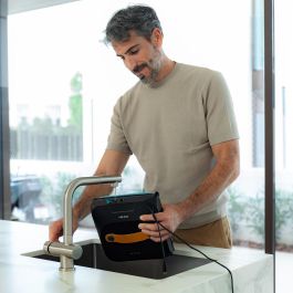 Cecotec Aspirateur Nettoyeur de Vitres Windroid 1390 Double Spray 72 W avec télécommande