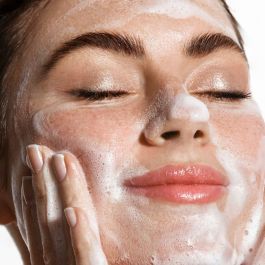 Mousse nettoyante laCabine VIT-C 150 ml