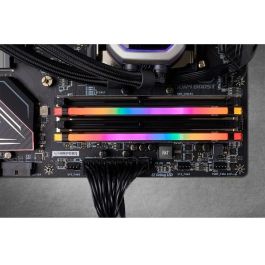 16 GB Corsair DIMM 2933 (2x 8 GB) Dual-Kit (schwarz. CMW16GX4M2Z2933C16. Vengeance RGB PRO. INTEL XMP)