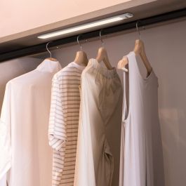 Emuca Luminaire LED Kaus rechargeable par usb avec switch, L 400 mm, Anodisé mat, Plastique et Aluminium