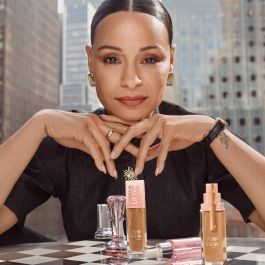 Base de Maquillage Crémeuse Maybelline LIFTER Nº 110 30 ml