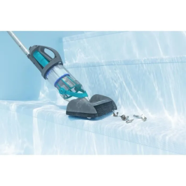 Bestway Aspirateur de piscine manuel AquaGrip™, autonomie 90 min, pour bassins jusqu'à 6,10 m de diamètre avec 2 têtes interchangeables