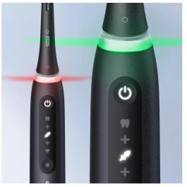 Oral-B Brosse à dents électrique iO5 Noir - 415107 - Technologie IA et 6 modes de brossage avec chargeur et étui