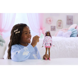 Barbie Cutie Reveal JJP65 - Poupée Interactive Lapin Bleu avec 10 Surprises - Costume en Peluche, Accessoires et Animaux